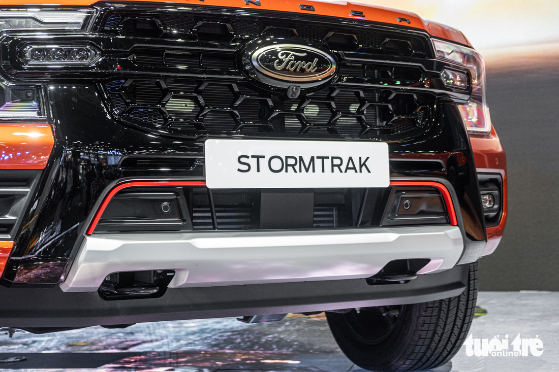 Khám phá Ford Ranger Stormtrak sắp bán ở Việt Nam: Nhiều trang bị xịn, giá quy đổi từ 865 triệu - Ảnh 4.
