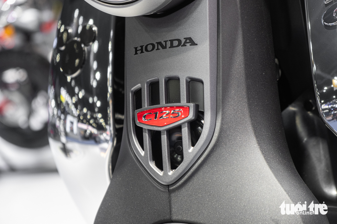 Chi tiết Honda Super Cub C125 bản chuột Disney, giới hạn 100 chiếc, giá ngang SH - Ảnh 7.