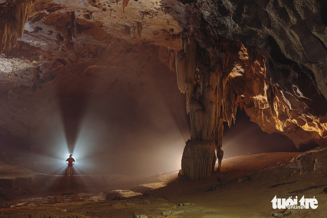 Ngây ngất với thạch nhũ trong hang động triệu năm ở Quảng Bình - Ảnh 6.