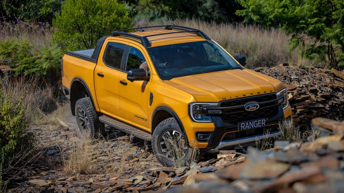 Ford Ranger thêm bản nằm giữa Wildtrak và Raptor, tương tự bản mới sắp bán tại Việt Nam - Ảnh 5.