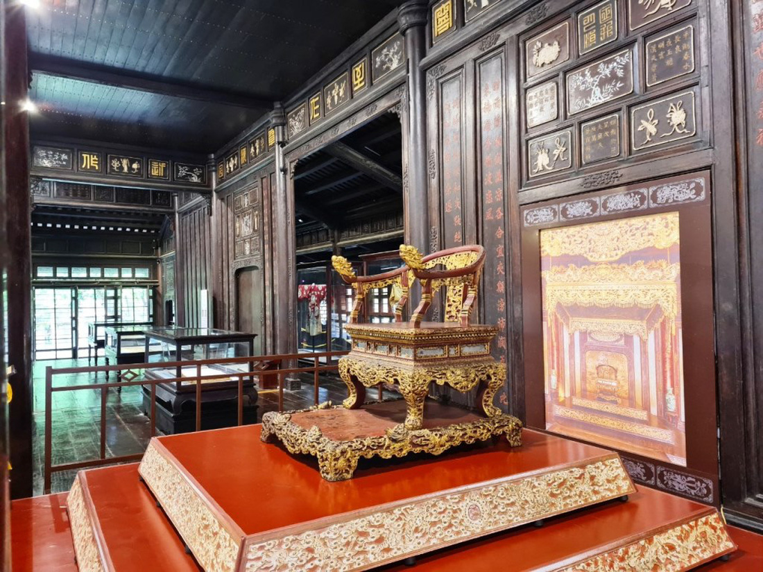 Điện Long An đang là nơi trưng bày nhiều nhất cổ vật triều Nguyễn - Ảnh 3.