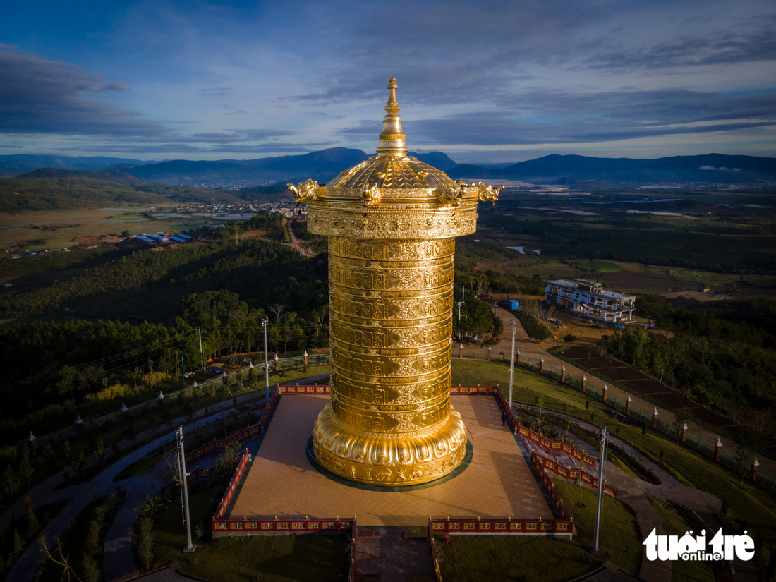 Trao chứng nhận Không gian văn hóa tâm linh cho Samten Hills Dalat - Ảnh 4.