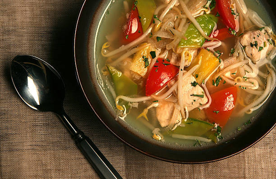 Canh chua cá Việt Nam xuất hiện trên các bảng xếp hạng của Taste Atlas - Ảnh 2.