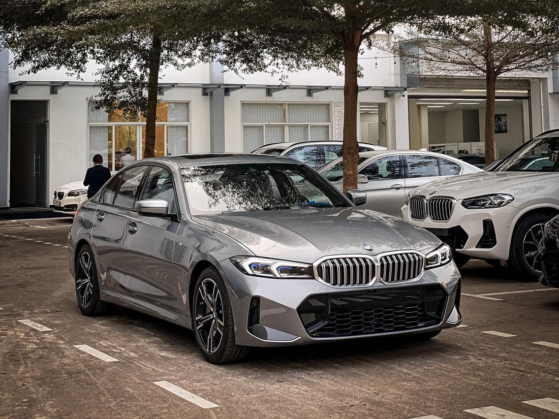 BMW 3-Series bản full gần 1,9 tỉ: Có trang bị lần đầu xuất hiện, vẫn thua C-Class - Ảnh 4.
