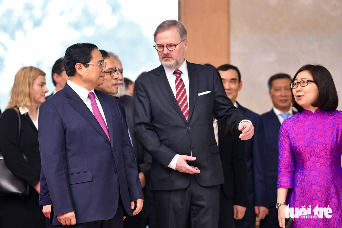 Thủ tướng Phạm Minh Chính đón và hội đàm với Thủ tướng Czech Petr Fiala - Ảnh 5.