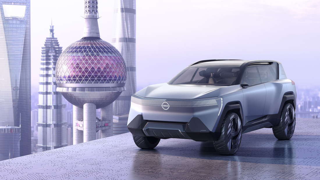 Những xe ngầu nhất Triển lãm ô tô Thượng Hải 2023: Mất bánh vẫn chạy, sạc siêu tốc, trợ lý robot - Ảnh 1.