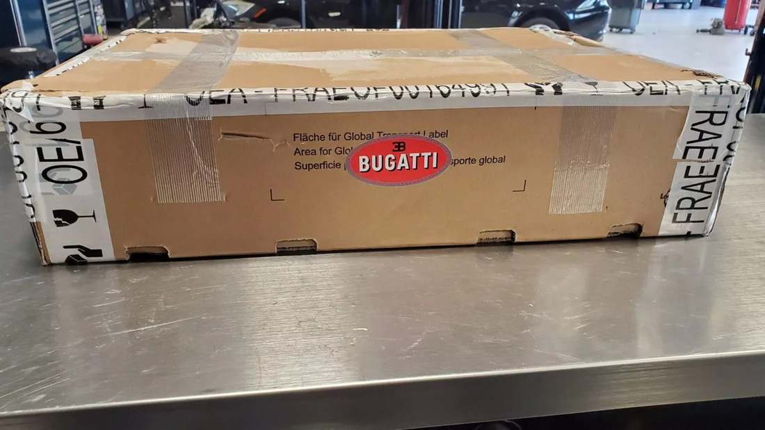 Siêu xe Bugatti: Chỉ thay bugi cũng tốn tiền ngang xe mới - Ảnh 4.