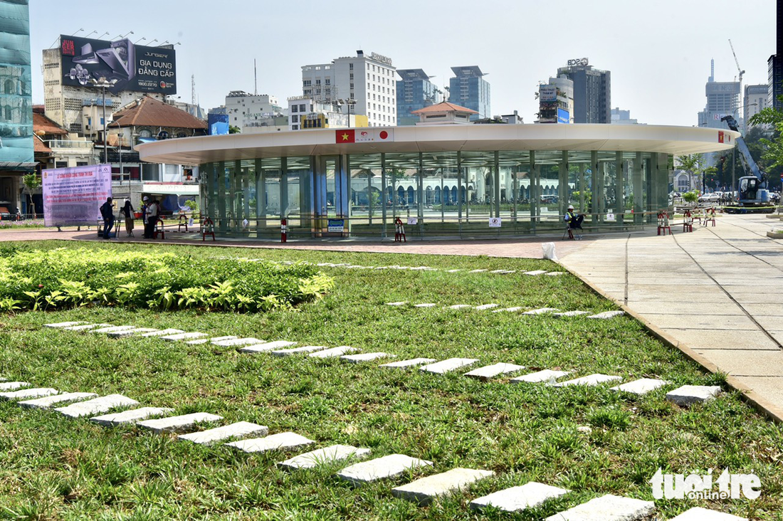 Lộ diện giếng trời hoa sen của nhà ga trung tâm metro 1 - Ảnh 5.