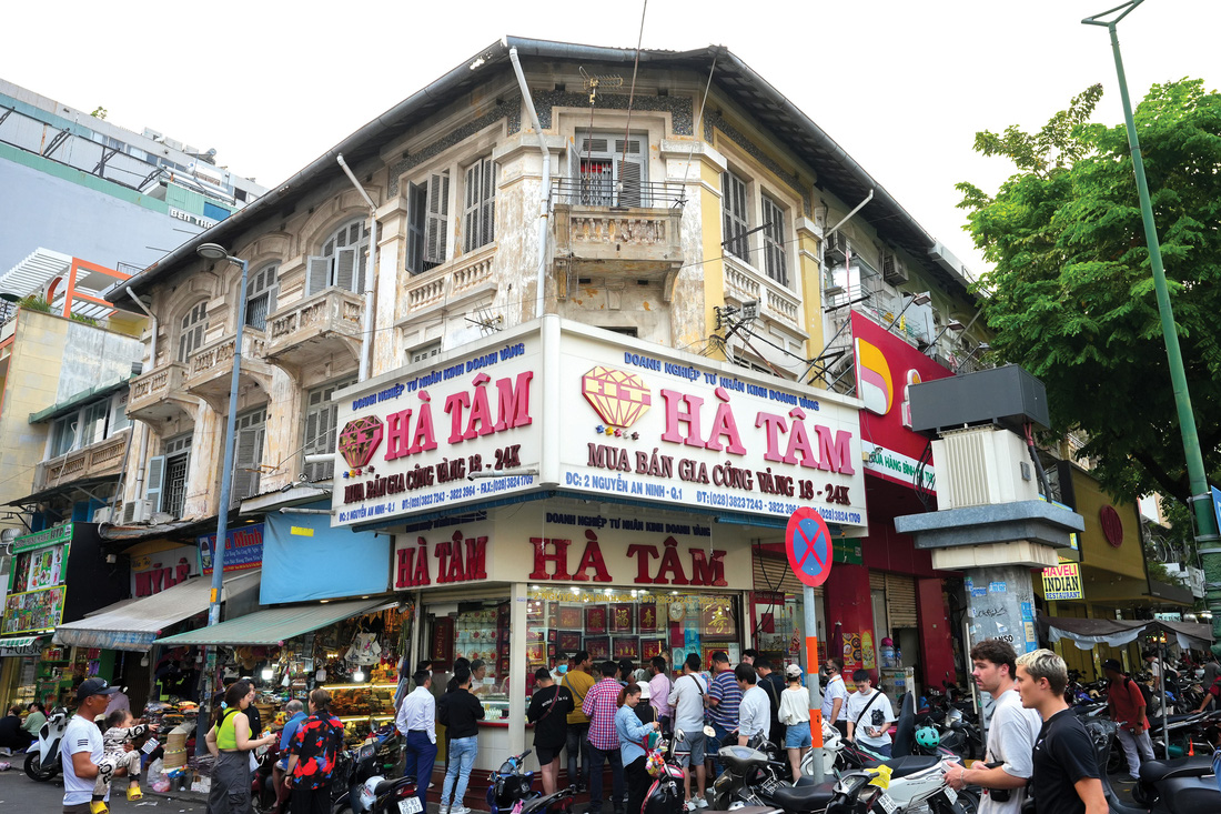 Góc Phan Chu Trinh - Nguyễn An Ninh, nơi từng có tiệm bánh trung thu Đông Hưng Viên - Ảnh: HỮU HẠNH
