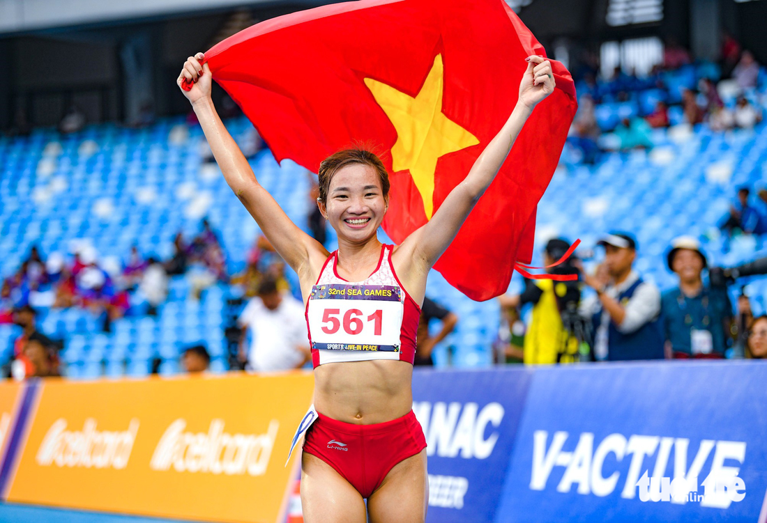Nguyễn Thị Oanh giành huy chương vàng thứ 4 SEA Games 32 tặng sinh nhật thầy Sỹ - Ảnh 13.