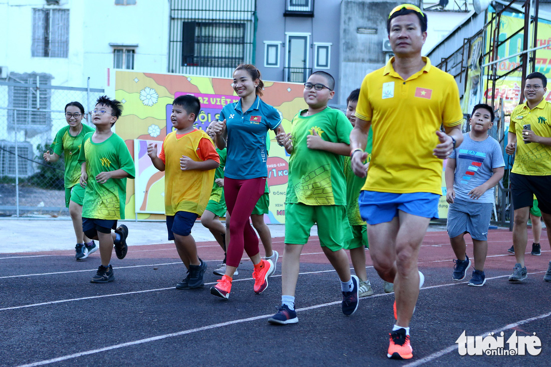 Nguyễn Thị Oanh trở lại tập luyện ngay sau SEA Games 32 - Ảnh 4.