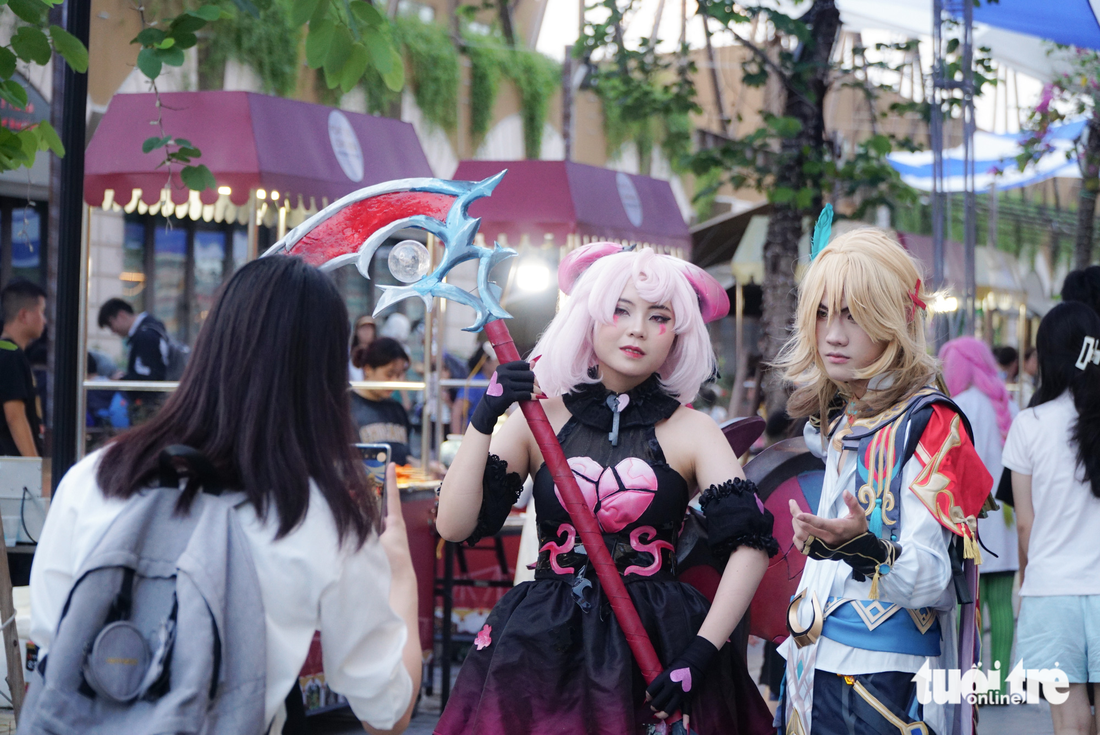 Không thể thiếu trong các lễ hội văn hóa Nhật Bản là những màn cosplay của các cosplayer tại Hà Nội - Ảnh: NGUYỄN HIỀN