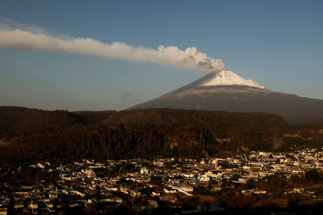 Mexico hủy lớp học nhiều nơi vì núi lửa hoạt động mạnh - Ảnh 4.