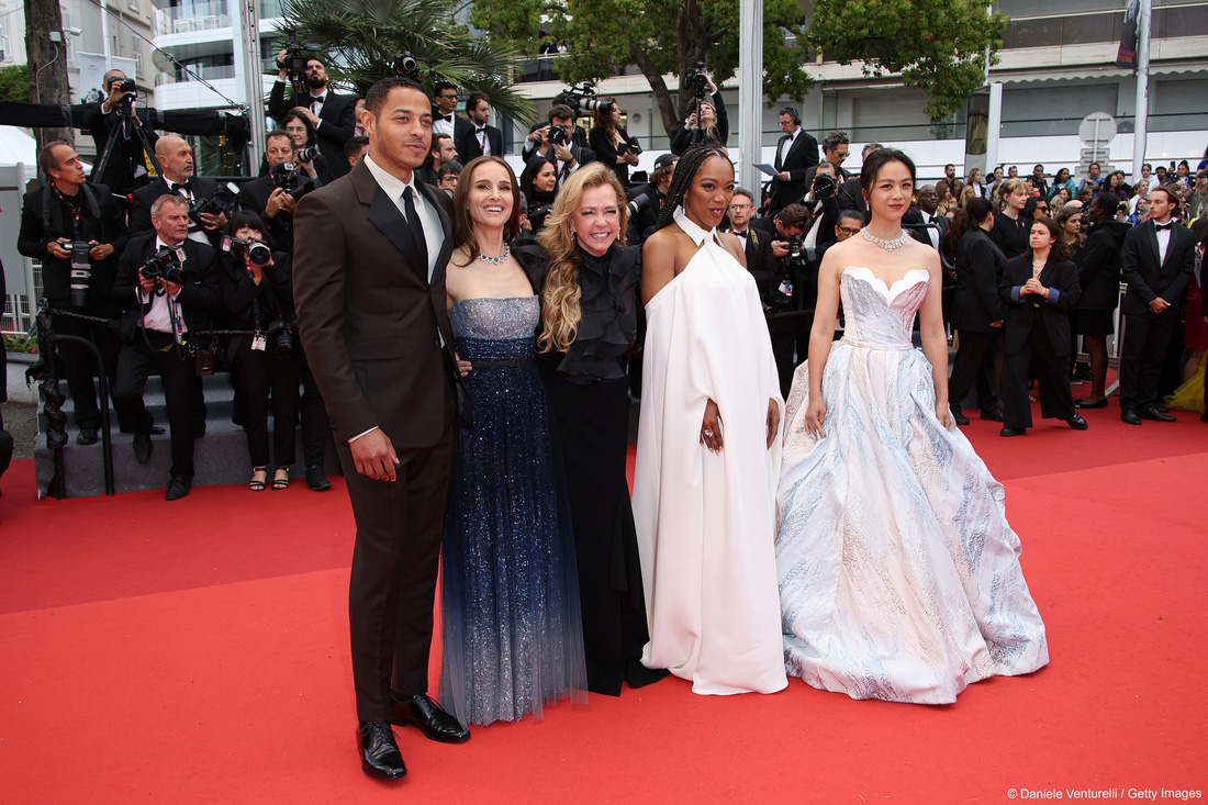 Thang Duy lại tỏa sáng ở Cannes: Sự nghiệp thăng hoa so với thời Sắc giới - Ảnh 2.