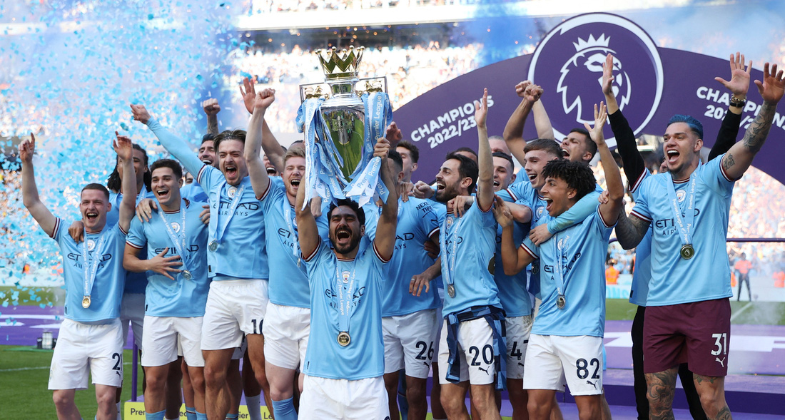 Manchester City ăn mừng chức vô địch Premier League - Ảnh 1.