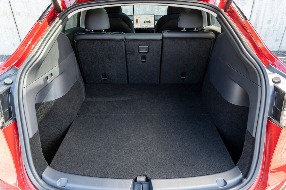 Bóc trần 6 điểm bất tiện của Tesla Model Y - Ảnh 3. Bóc trần 6 điểm bất tiện của Tesla Model Y - Ảnh 3.