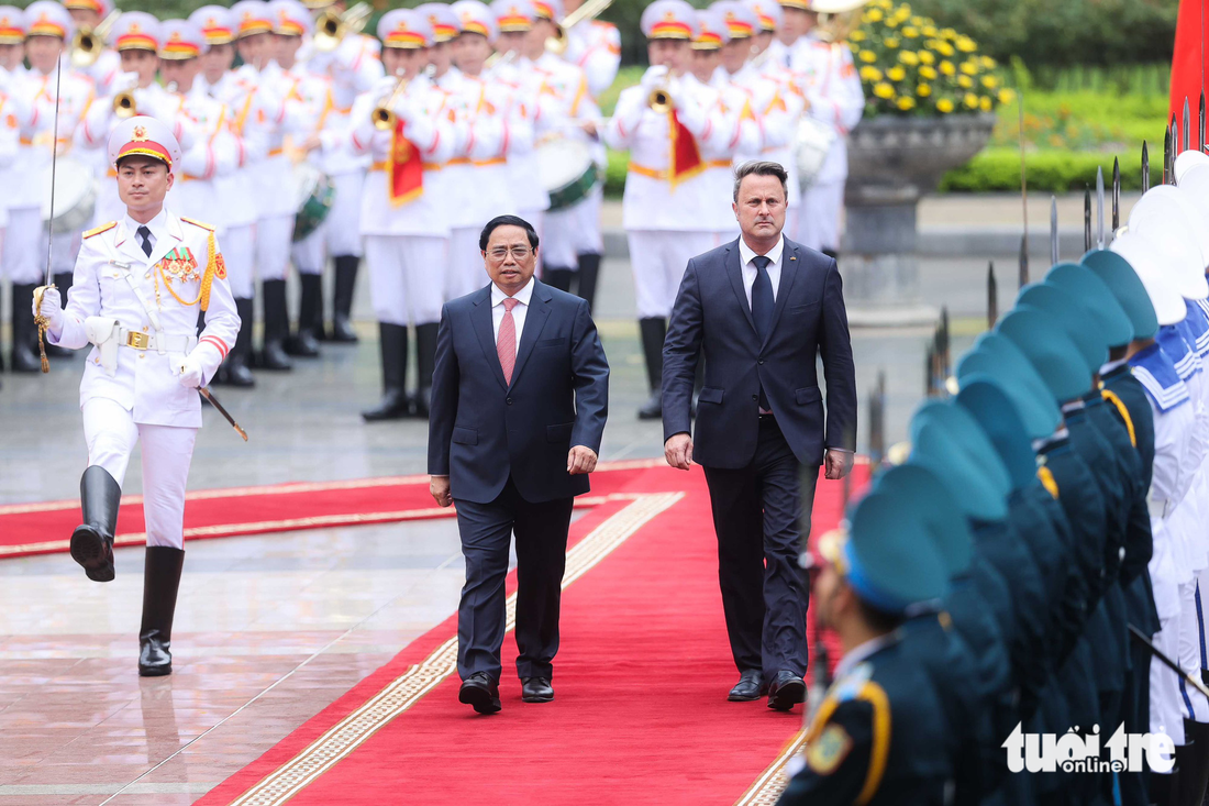 Thủ tướng Phạm Minh Chính chủ trì lễ đón Thủ tướng Luxembourg - Ảnh 3.