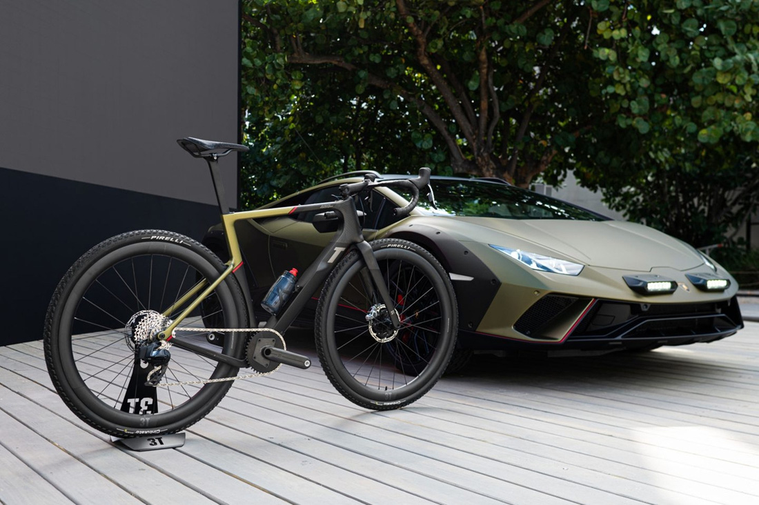 Exploro Racemax x Huracan Sterrato ra mắt năm 2022 - Ảnh: Lamborghini, 3T