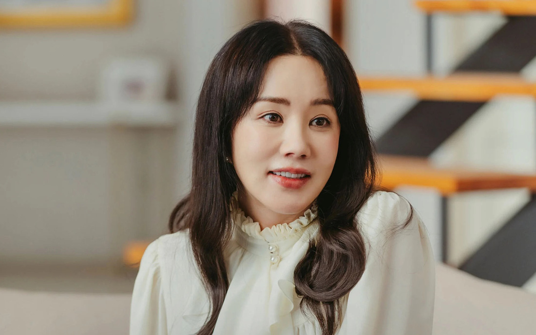 Phụ nữ tuổi 50, 60 gừng càng già càng cay trong phim Hàn Quốc - Ảnh 1.