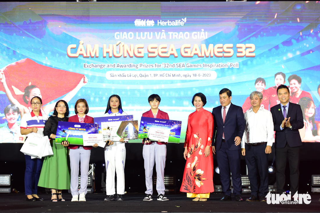 Nhiều thú vị trong lễ trao giải Cảm hứng SEA Games 32 - Ảnh 1.