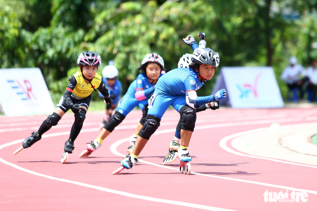 Xem các VĐV nhí đua tốc độ ở Giải roller sports quốc gia 2023 - Ảnh 4.