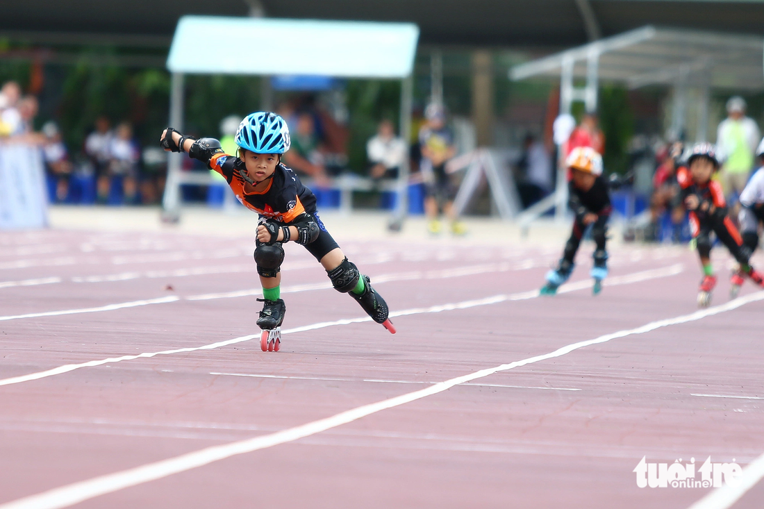 Xem các VĐV nhí đua tốc độ ở Giải roller sports quốc gia 2023 - Ảnh 8.