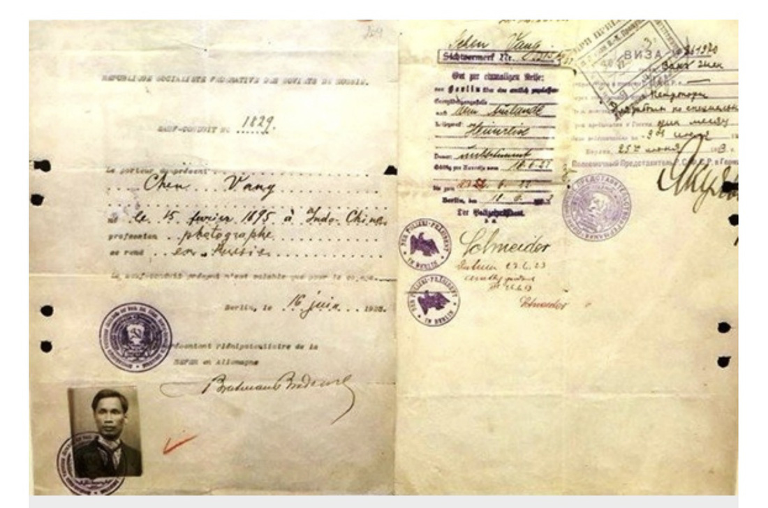 Giấy thông hành và visa vào Nga của Bác vời tên Chen Vang - Ảnh tư liệu