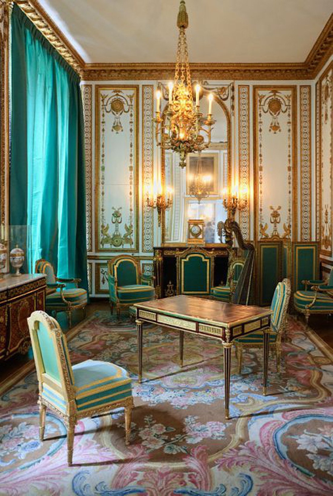 Chiêm ngưỡng căn hộ bí ẩn của hoàng hậu Pháp cuối cùng Marie Antoinette - Ảnh 12.