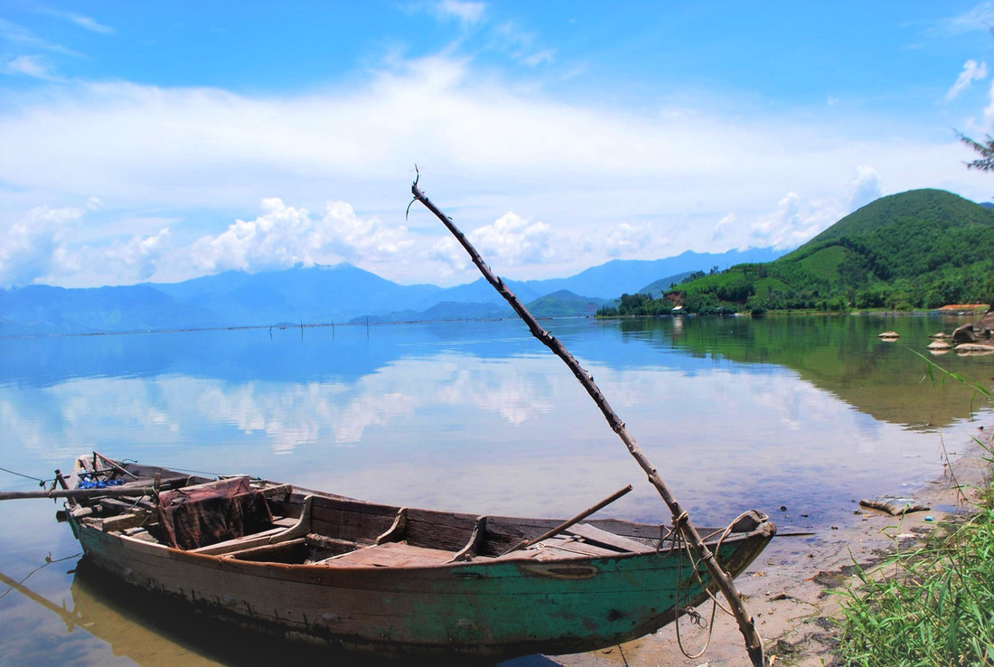 Hoàng hôn trên phá Tam Giang