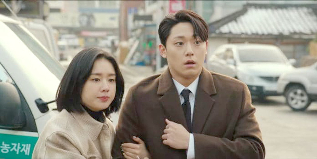 Tình yêu giữa Kang Ho và Mi Joo đầy cảm động - Ảnh: JTBC