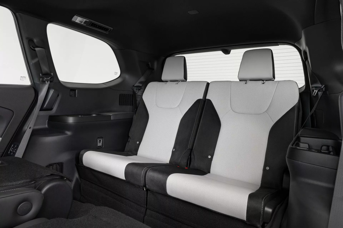 Lexus TX 2024 ra mắt: SUV 3 hàng ghế 7 chỗ, ghế nào cũng tốt nhất - Ảnh 4.