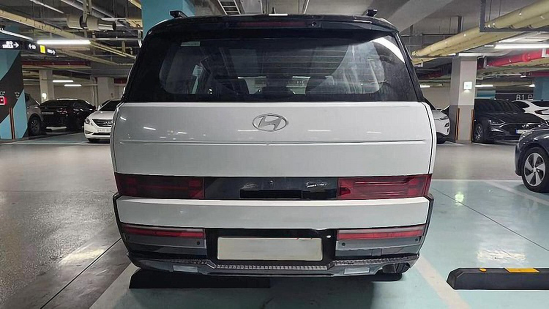 Hyundai Santa Fe lộ mặt thực tế ngay sau ngày công bố đầu tiên - Ảnh 6.