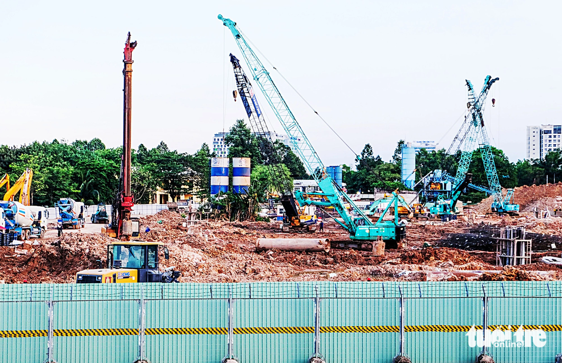 Khu vực đang xây dựng nhà ga T3 của sân bay Tân Sơn Nhất (TP.HCM) - Ảnh: QUANG ĐỊNH