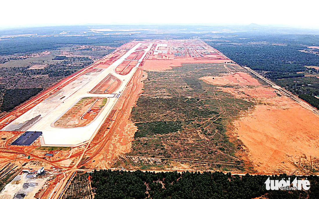 Sân bay Phan Thiết sau gần 10 năm triển khai - Ảnh: MAI THỨC