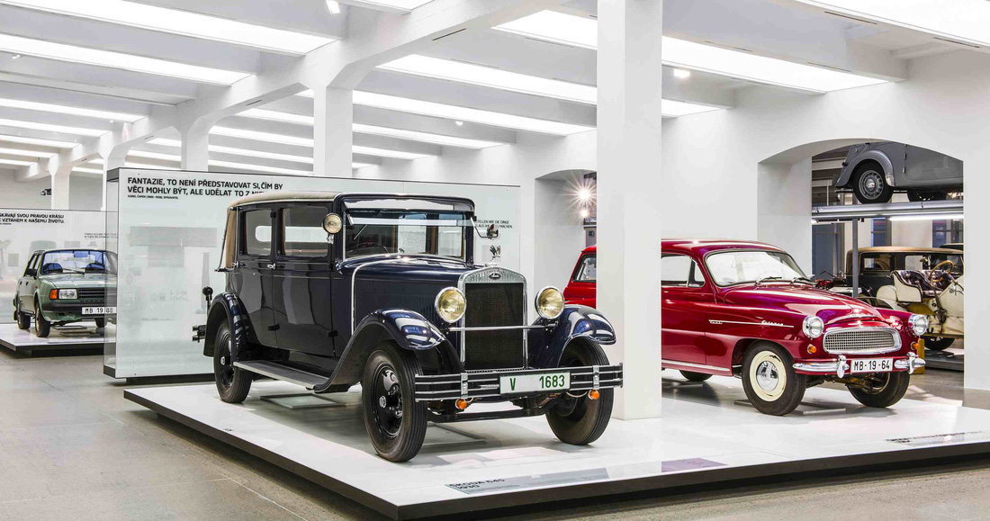 Bảo tàng Skoda với nhiều mẫu xe trong suốt hơn 100 năm qua - Ảnh: Skoda