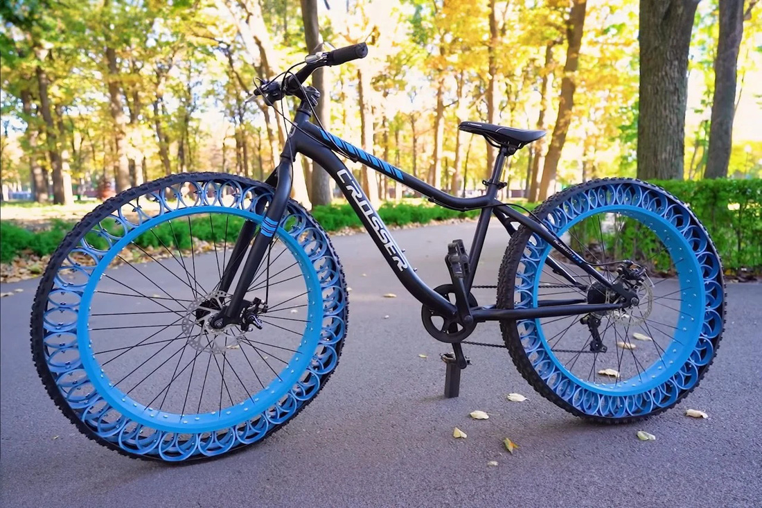Chế tạo lốp không hơi cho xe đạp mà không cần đến máy in 3D - Ảnh: The Q/YouTube