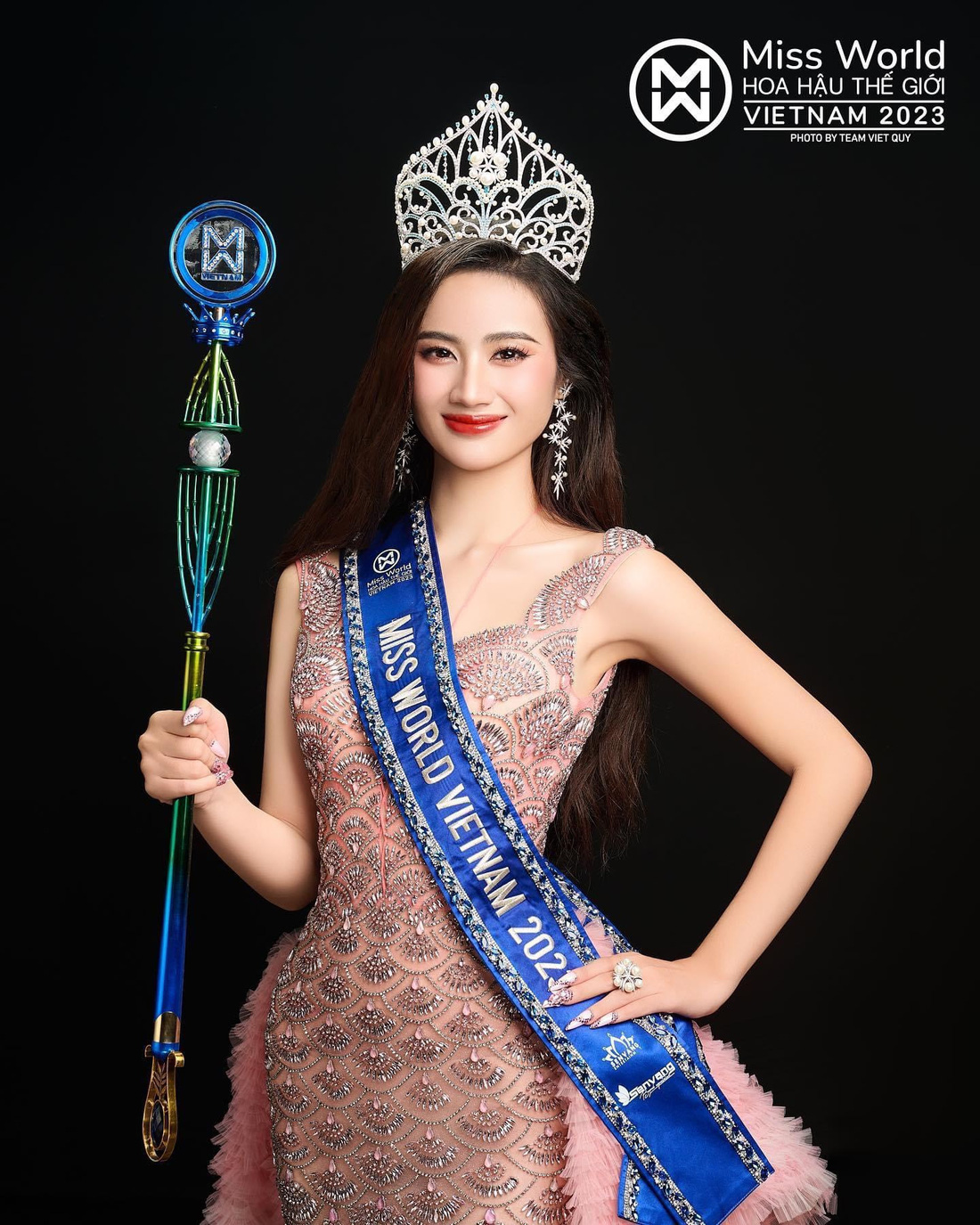Hoa hậu Thế giới người Việt 2023 Huỳnh Trần Ý Nhi liên tục gặp vạ miệng sau đăng quang - Ảnh: BTC