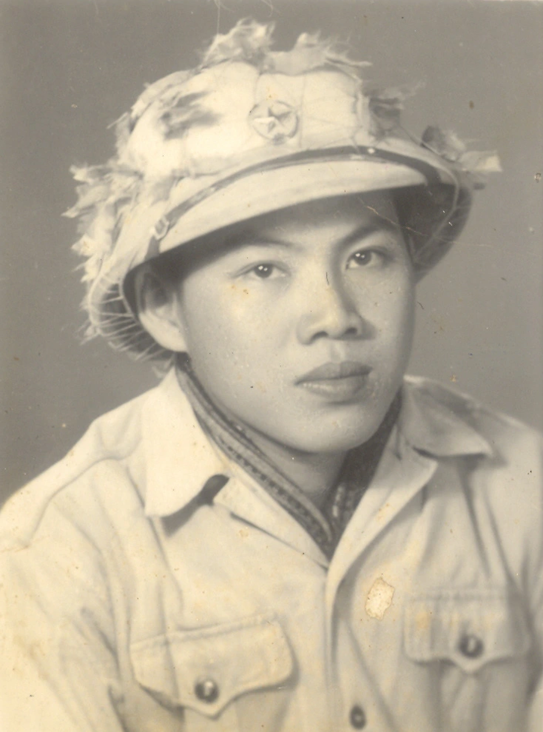 Lưu Quang Vũ ngày đầu trong quân ngũ - Ảnh: Gia đình cung cấp