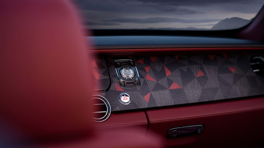 Rolls-Royce Droptail chào sân: Sản lượng siêu giới hạn, tranh danh hiệu xe đắt nhất thế giới - Ảnh 15.