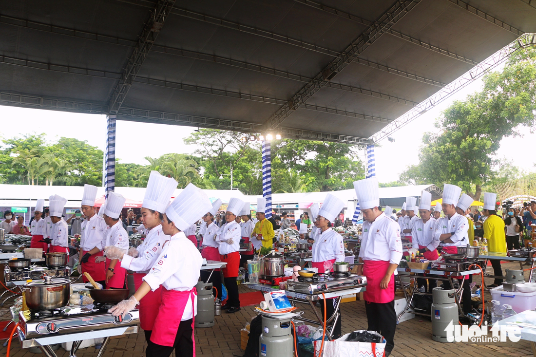Cuộc thi Green Chef 2023 quy tụ gần 60 đầu bếp chuyên nấu món chay trải dài khắp Việt Nam - Ảnh: THÁI THÁI