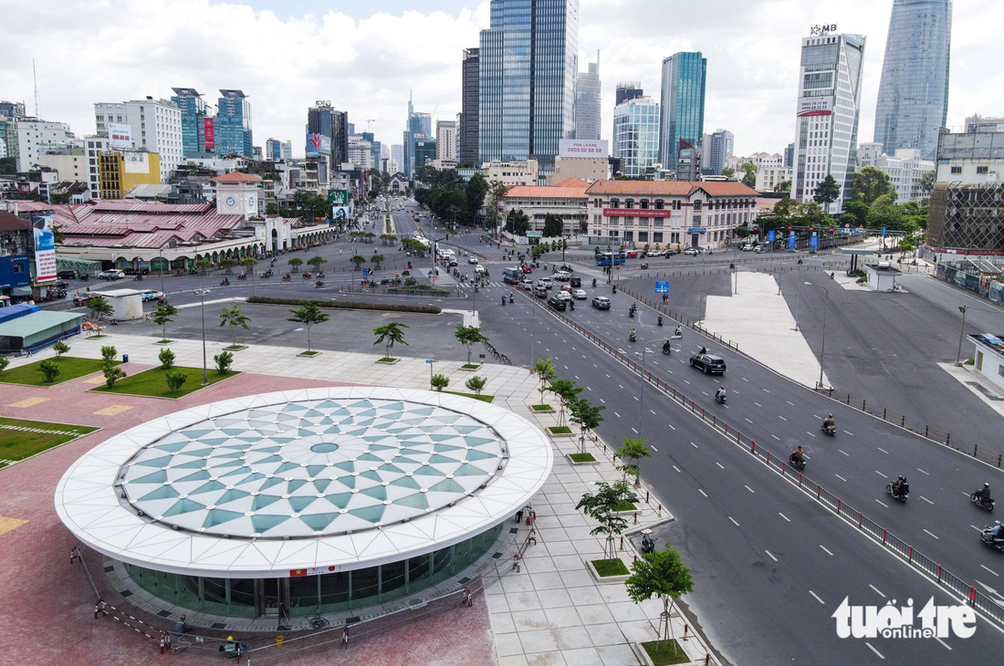 Theo lộ trình, điểm xuất phát đợt tàu metro số 1 chạy thử toàn tuyến tại ga ngầm Bến Thành (quận 1) - Ảnh: CHÂU TUẤN