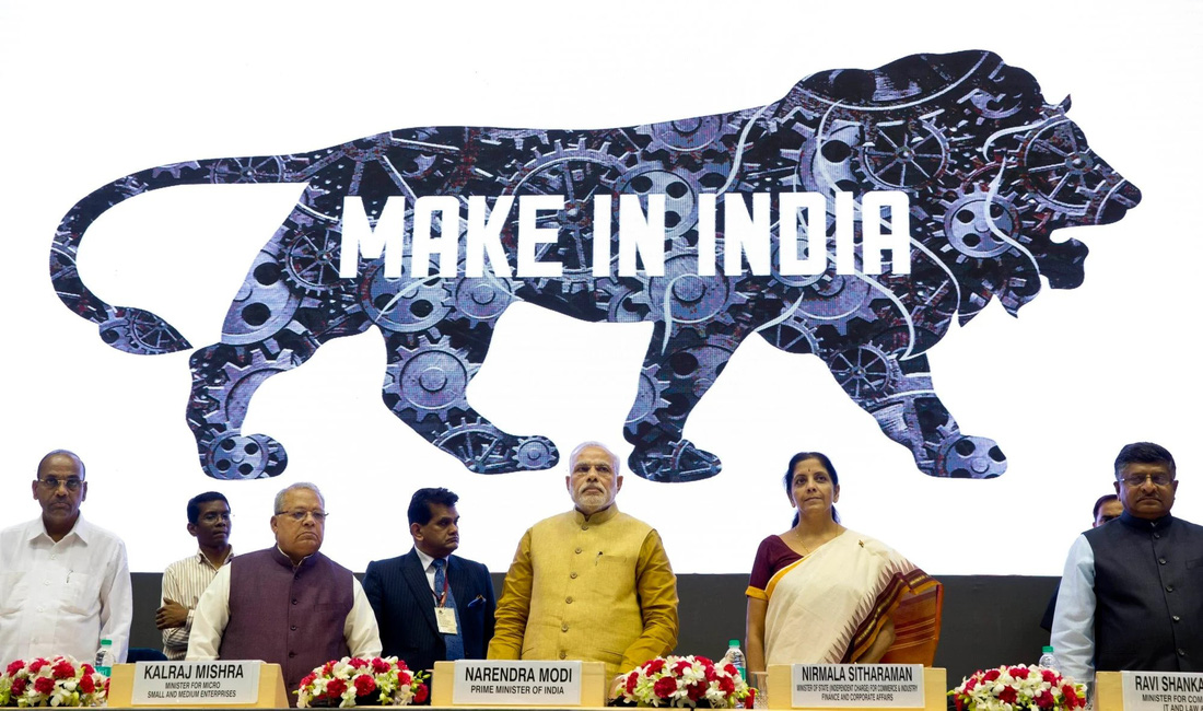 Chính phủ của Thủ tướng Ấn Độ Narendra Modi kỳ vọng sáng kiến Make in India sẽ giúp mở rộng nền kinh tế và tạo thêm nhiều việc làm - Ảnh: AP