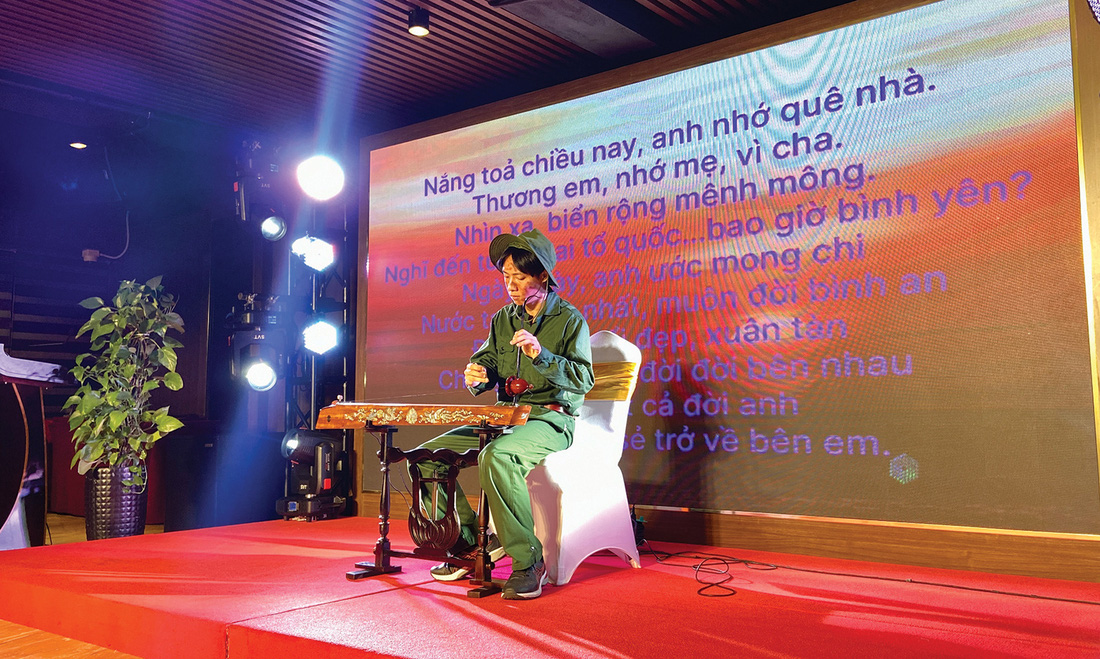 Quán quân Nguyễn Vũ Hảo của cuộc thi Tài năng trẻ tiếng Việt