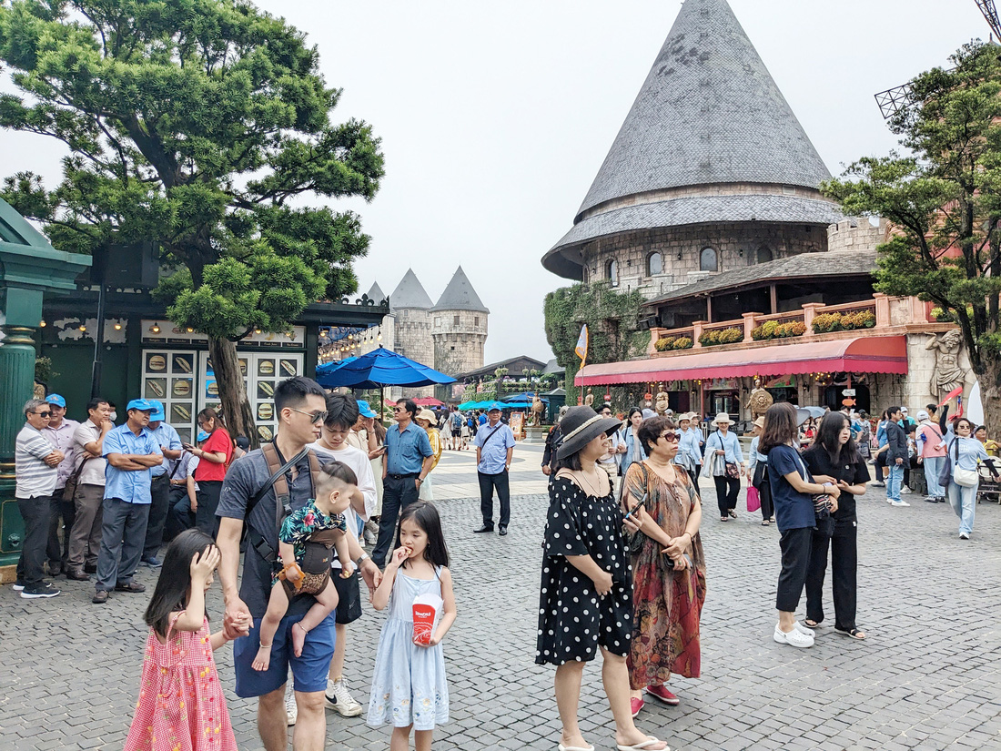 Dịp lễ 2-9 nhiều khu du lịch tại Đà Nẵng khai thác các sản phẩm dịch vụ mới phục vụ khách - Ảnh: TẤN LỰC