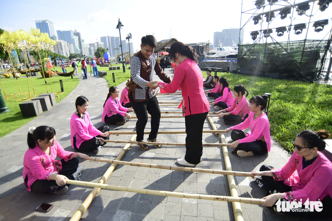 Trò chơi dân gian ở Bến Bạch Đằng, công viên Lam Sơn... cũng là những hoạt động sẽ diễn ra trong lễ hội - Ảnh: QUANG ĐỊNH