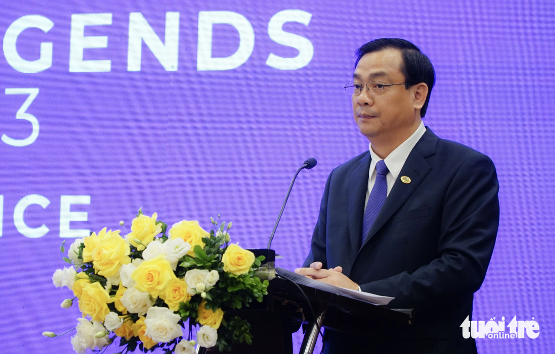 Ông Nguyễn Trùng Khánh - cục trưởng Cục Du lịch Việt Nam - phát biểu tại buổi họp báo - Ảnh: NGUYỄN HIỀN