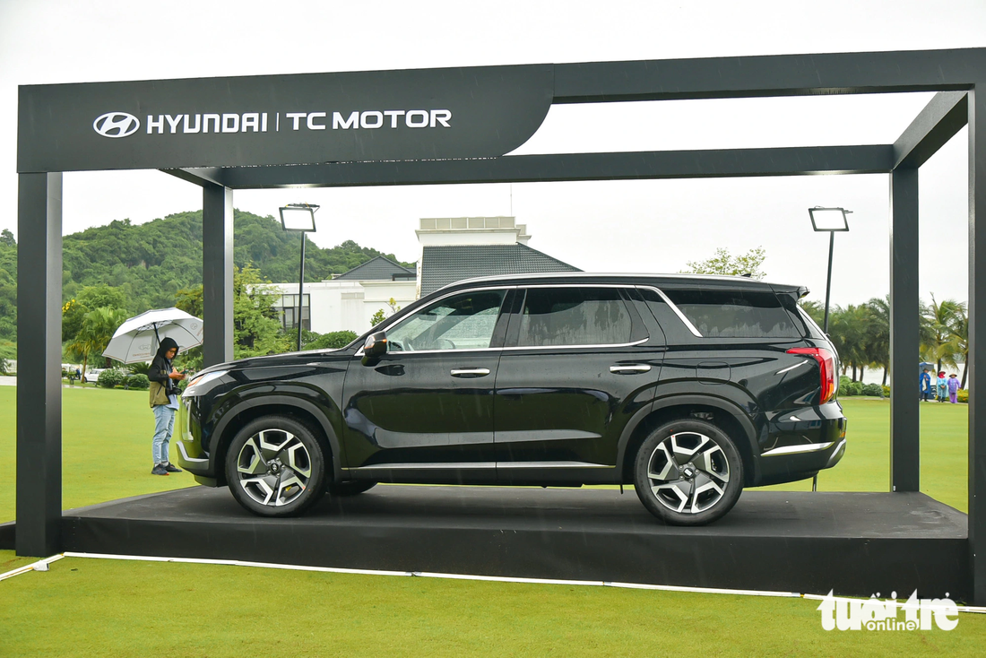 Hyundai Palisade 2023 ra mắt với giá thấp bất ngờ - Ảnh 3.