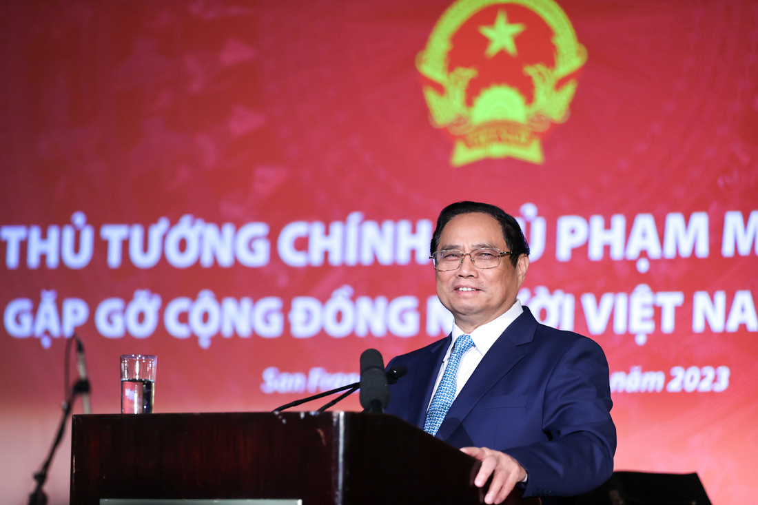 Thủ tướng Phạm Minh Chính chia sẻ tại cuộc gặp - Ảnh: NHẬT BẮC