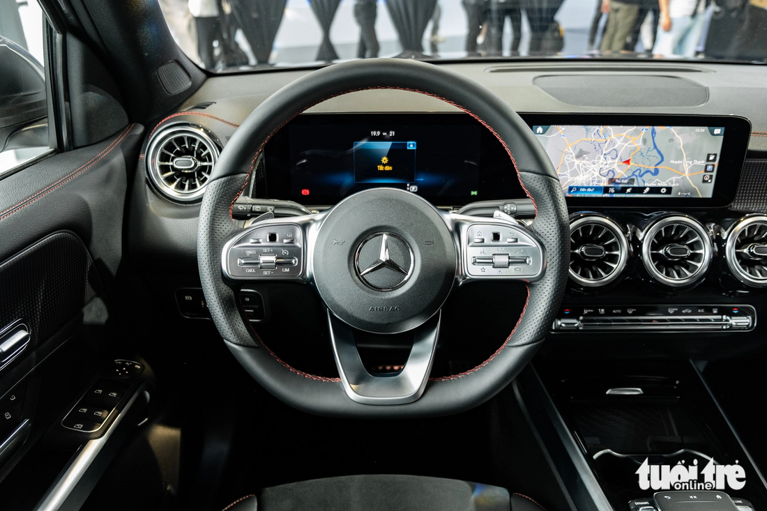 Mercedes-Benz EQB ra mắt: Giá gần 2,3 tỉ, rẻ nhất nhóm xe sang chạy điện - Ảnh 11.