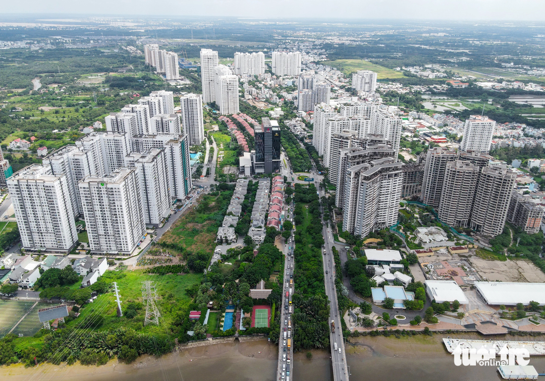 Toàn cảnh dự án tạo quỹ đất cho TP.HCM tại Nhà Bè - Góc nhìn từ hướng đường Nguyễn Văn Linh (quận 7) về đường Nguyễn Hữu Thọ (huyện Nhà Bè).